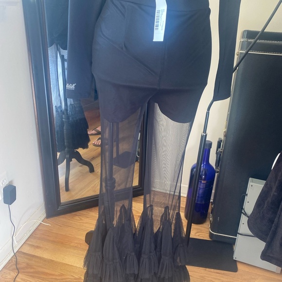 Lace & Sheer Beads with Long Tired Hem - Picture 5 of 6